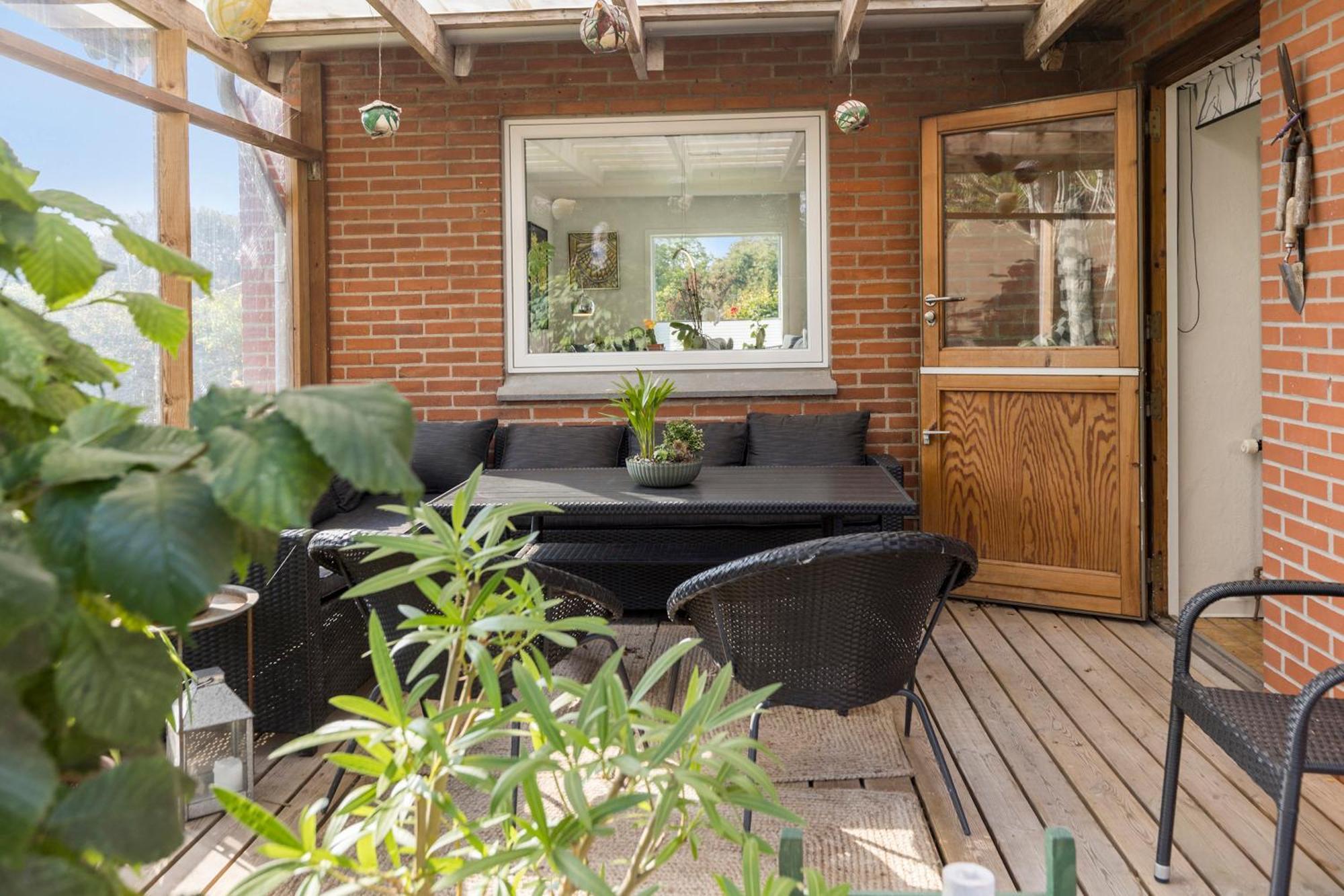 Logi I Hus Med Kunst Og Have Bed & Breakfast Vestervig Exterior photo